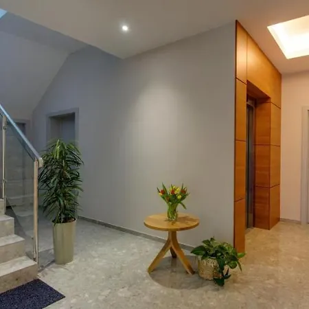 Verde Standard